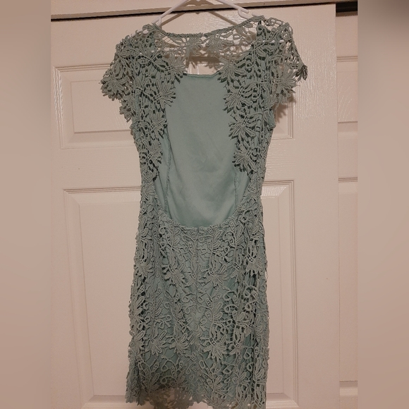 Light Green dress - Picture 2 of 2